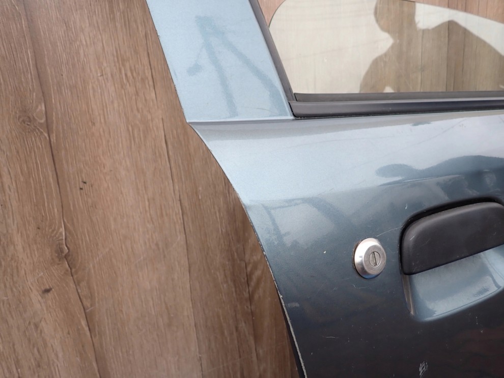 SUZUKI ALTO NISSAN PIXO 09- DRZWI PRZEDNIE PRAWE ZY4 8/16