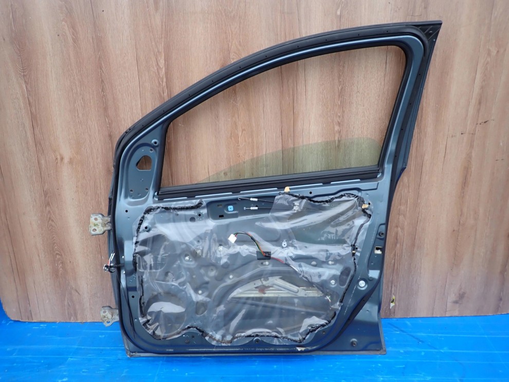 SUZUKI ALTO NISSAN PIXO 09- DRZWI PRZEDNIE PRAWE ZY4 15/16