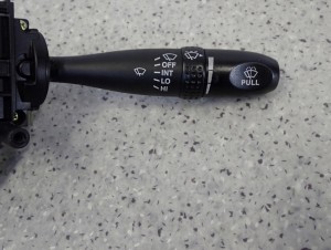 KIA PICANTO 07-11 PRZEŁĄCZNIK WYCIERACZEK 7/8 MINIATURA