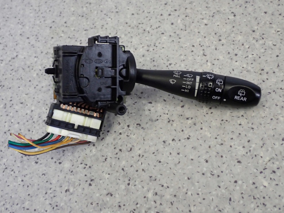 KIA PICANTO 07-11 PRZEŁĄCZNIK WYCIERACZEK 1/7