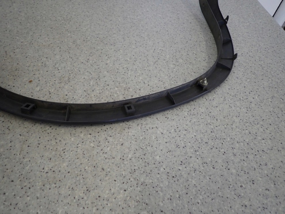 SUZUKI IGNIS 00-03 LISTWA BŁOTNIKA TYLNA LEWA 12/13