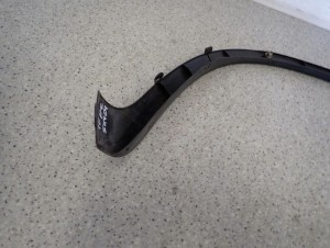 SUZUKI IGNIS 00-03 LISTWA BŁOTNIKA TYLNA LEWA 9/13 MINIATURA