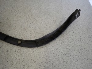 SUZUKI IGNIS 00-03 LISTWA BŁOTNIKA TYLNA LEWA 11/13 MINIATURA