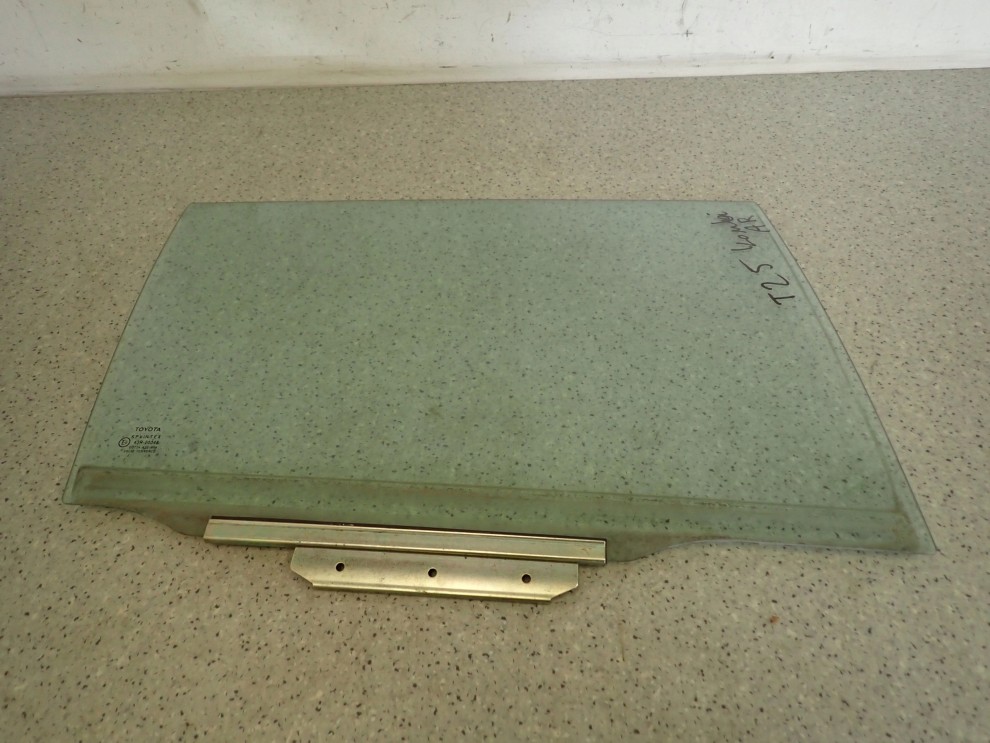TOYOTA AVENSIS T25 KOMBI 02- SZYBA TYLNA PRAWA DRZWI OPUSZCZANA 5/7