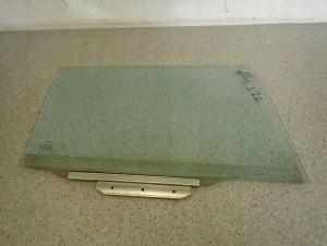 TOYOTA AVENSIS T25 KOMBI 02- SZYBA TYLNA PRAWA DRZWI OPUSZCZANA 5/7 MINIATURA