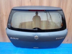 SUZUKI SWIFT MK6 04-09 KLAPA BAGAŻNIKA SZYBA TYLNA ZY4