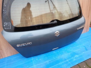 SUZUKI SWIFT MK6 04-09 KLAPA BAGAŻNIKA SZYBA TYLNA ZY4 5/10 MINIATURA