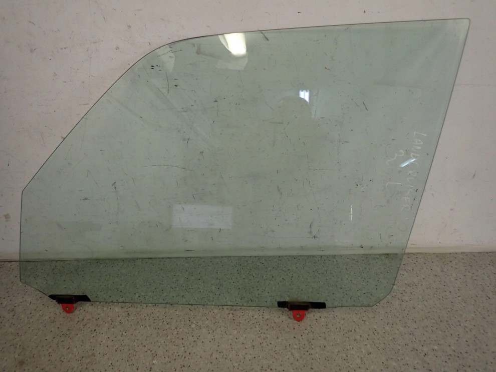TOYOTA LAND CRUISER LJ90 3D SZYBA DRZWI PRZEDNIA LEWA 2/3