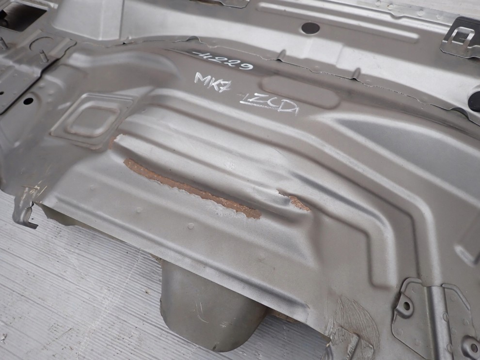 SUZUKI SWIFT MK7 5d 10- MK7 PAS TYLNY ZCD 4/10