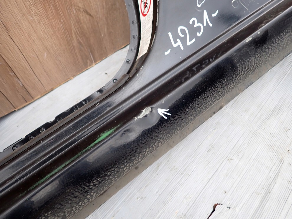 TOYOTA COROLLA E12 HB 02-07 PRÓG LEWY 4/11