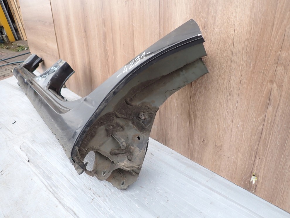 TOYOTA COROLLA E12 HB 02-07 PRÓG LEWY 6/11