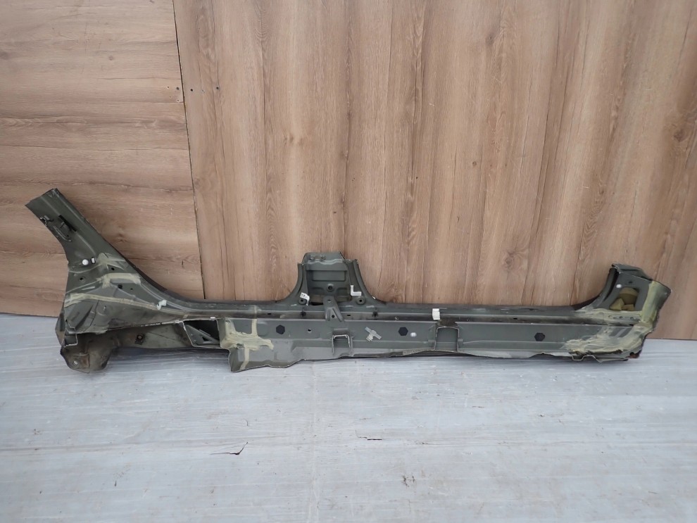 TOYOTA COROLLA E12 HB 02-07 PRÓG LEWY 8/11