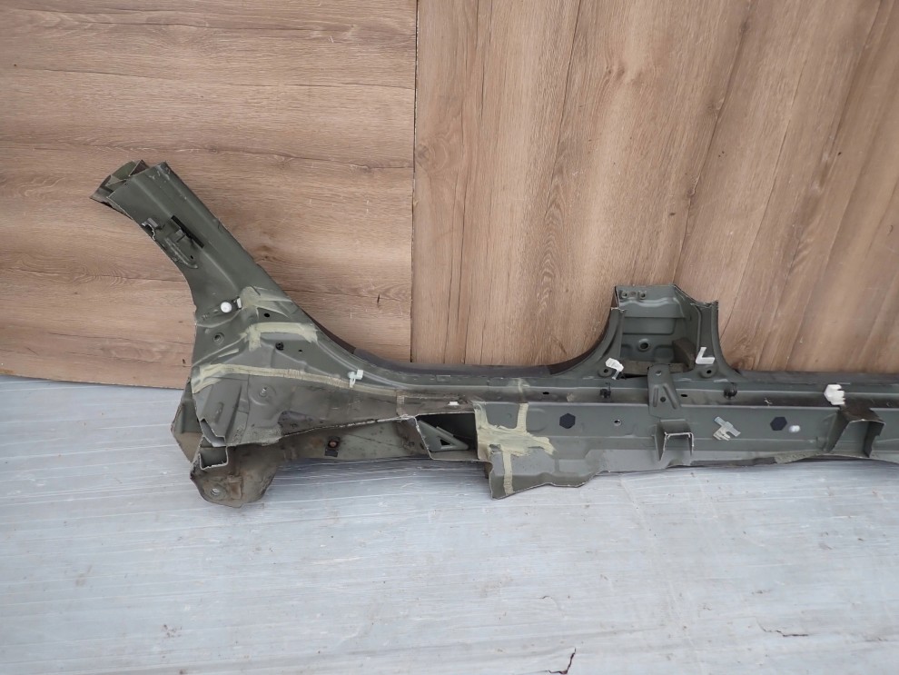 TOYOTA COROLLA E12 HB 02-07 PRÓG LEWY 10/11