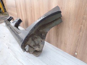 TOYOTA COROLLA E12 HB 02-07 PRÓG LEWY 6/11 MINIATURA