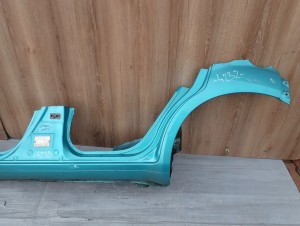 SUZUKI SPLASH 08-14 PRÓG LEWY REPERATURKA 3/13 MINIATURA