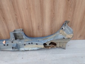 TOYOTA YARIS II 06-11 PRÓG PRAWY 8T1 10/12 MINIATURA