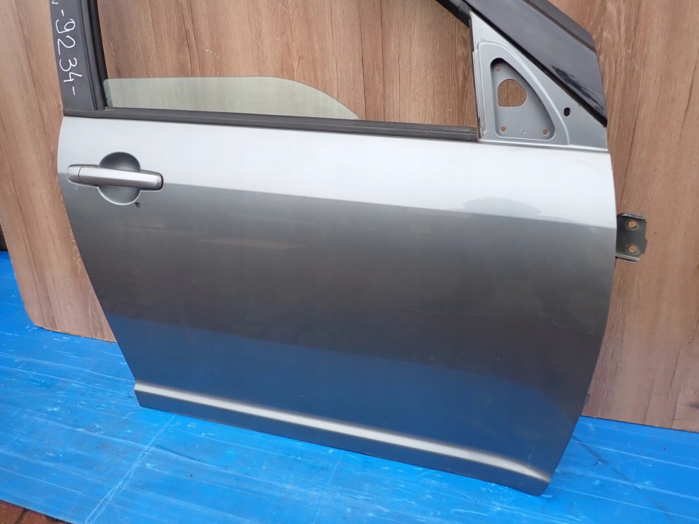 SUZUKI SWIFT MK7 5D 10-16 DRZWI PRZEDNIE PRAWE ZCD 3/13