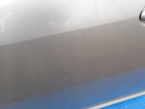 TOYOTA AVENSIS T25 02- DRZWI PRZEDNIE LEWE 1C0 10/15 MINIATURA