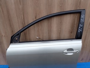 TOYOTA AVENSIS T25 02- DRZWI PRZEDNIE LEWE 1C0 11/15 MINIATURA