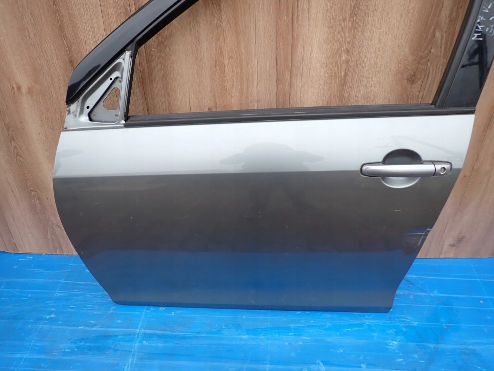 SUZUKI SWIFT MK7 5d 10-16 DRZWI PRZEDNIE LEWE ZCD 2/13