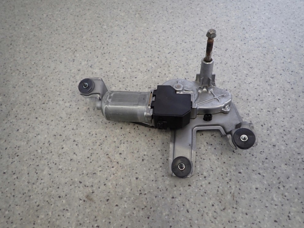 TOYOTA COROLLA VERSO 04- SILNICZEK WYCIERACZKI TYŁ KLAPY 1/6