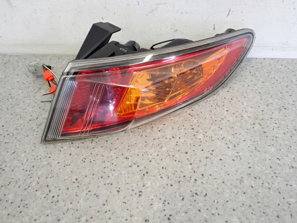 HONDA CIVIC UFO VIII 06-09 LAMPA TYLNA PRAWA ZEWNĘTRZNA 3/6