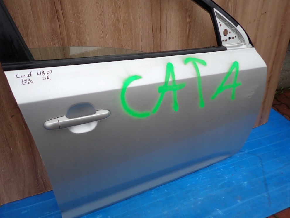 KIA CEED I 07-12 DRZWI PRZEDNIE PRAWE 9S 4/8