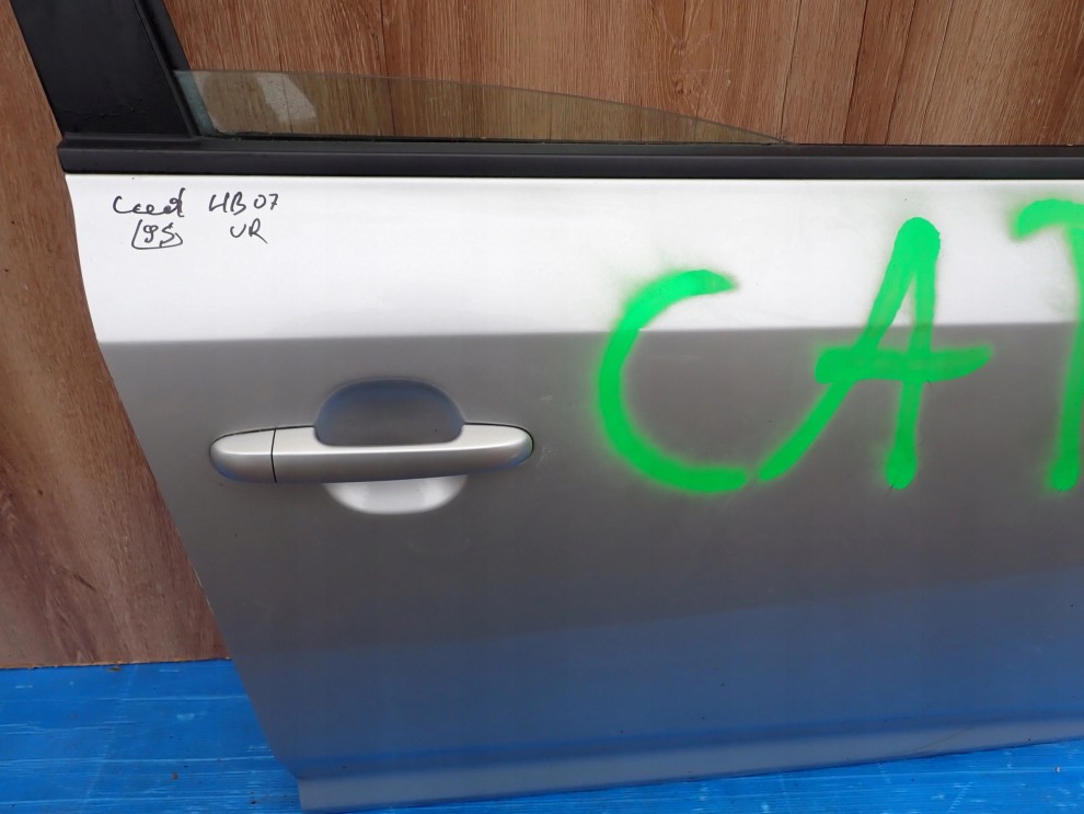 KIA CEED I 07-12 DRZWI PRZEDNIE PRAWE 9S 5/8