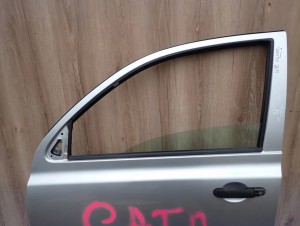 NISSAN MICRA K12 03-10 5d DRZWI PRZEDNIE LEWE KY0 5/10 MINIATURA