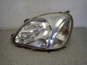 TOYOTA YARIS 03- LAMPA PRZEDNIA LEWA REFLEKTOR LEWY FR 2/10 MINIATURA