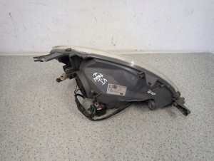 TOYOTA YARIS 03- LAMPA PRZEDNIA LEWA REFLEKTOR LEWY FR 6/10 MINIATURA