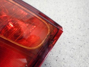 TOYOTA YARIS 03-05 FRANCUSKA LAMPA TYLNA LEWA TYŁ 7/8 MINIATURA