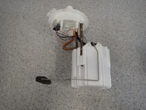 CHEVROLET ORLANDO 1.4T 10- POMPA PALIWA PŁYWAK 8/8 MINIATURA