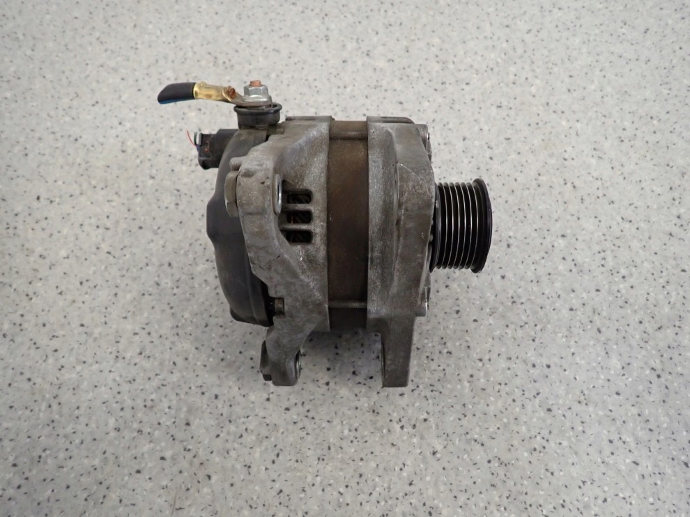 SUZUKI GRAND VITARA II 1.9 DDIS DIESEL ALTERNATOR 2/6