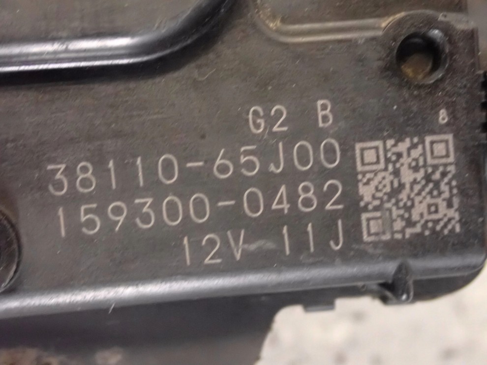 SUZUKI GRAND VITARA II 06 SILNICZEK WYCIERACZEK EU 4/4