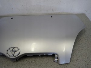 TOYOTA YARIS I 99-05 MASKA POKRYWA SILNIKA 1E7 13/14 MINIATURA