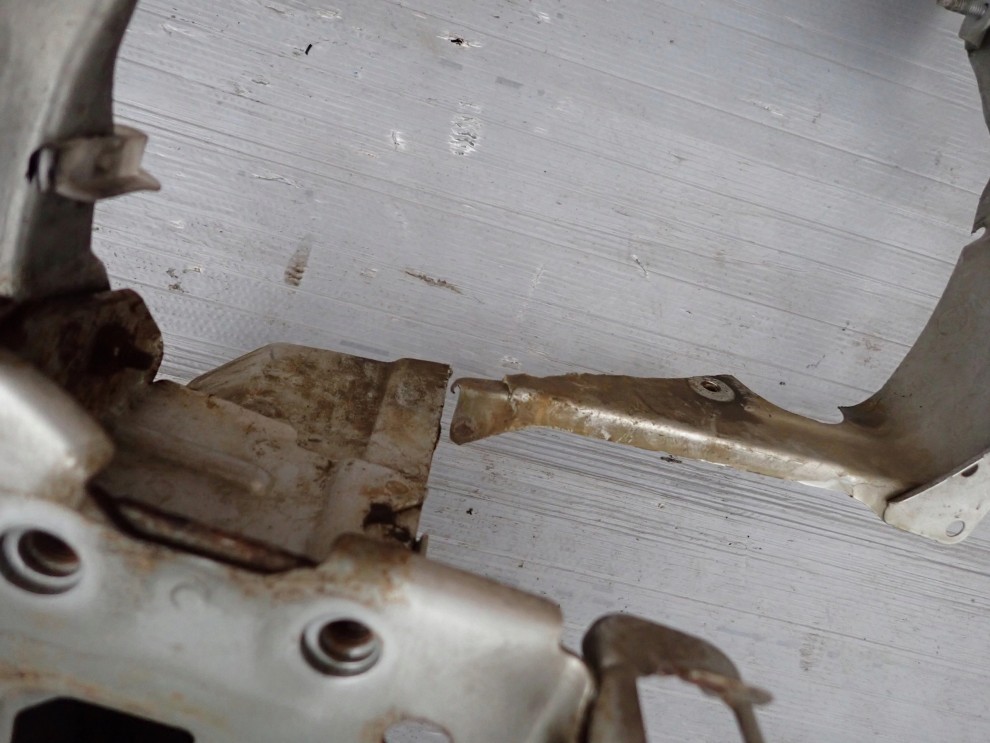 TOYOTA AVENSIS T25 02- PAS PRZEDNI WZMOCNIENIE CZOŁOWE 1C0 7/13