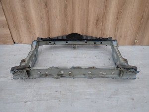 TOYOTA YARIS II 06-09 PAS PRZEDNI WZMOCNIENIE 8T1 5/8 MINIATURA