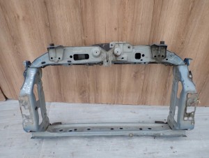 TOYOTA YARIS II 06-09 PAS PRZEDNI WZMOCNIENIE 8T1 6/8 MINIATURA