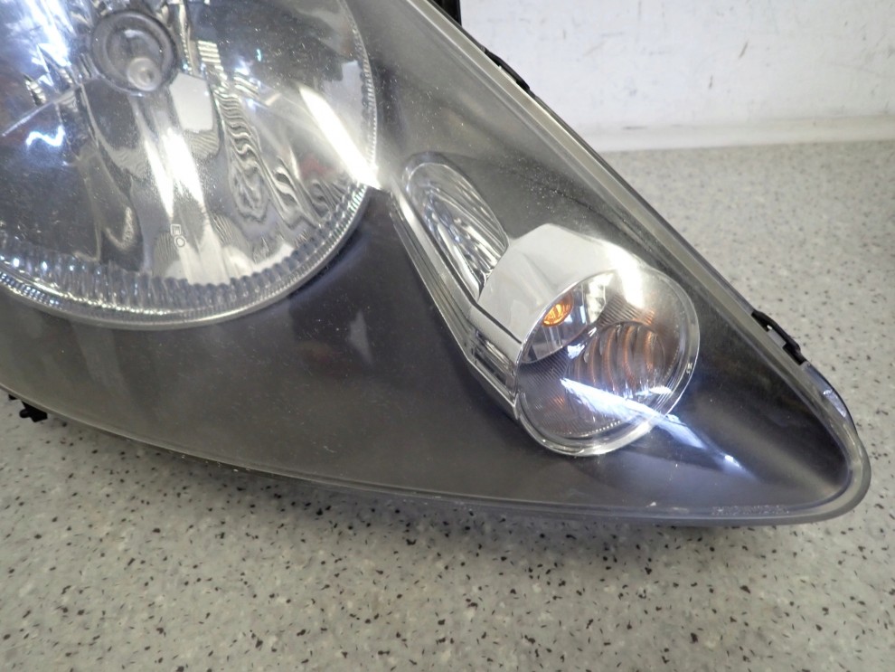 HONDA JAZZ 05-07 LAMPA PRZEDNIA PRAWA REFLEKTOR PRAWY LIFT 4/7