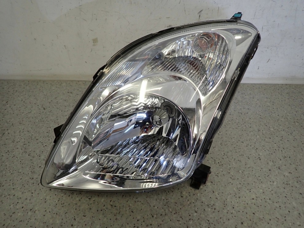SUZUKI SWIFT 05-09 REFLEKTOR PRZEDNI LEWY LAMPA PRZEDNIA 1/8