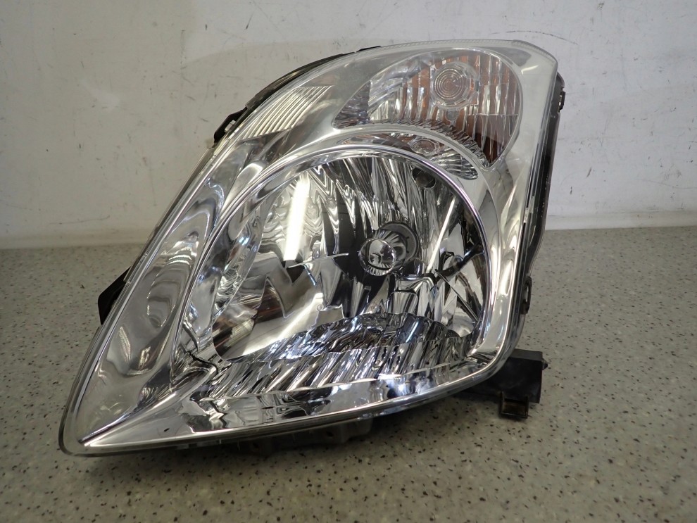 SUZUKI SWIFT 05-09 REFLEKTOR PRZEDNI LEWY LAMPA PRZEDNIA 2/8