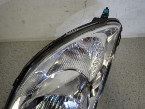 SUZUKI SWIFT 05-09 REFLEKTOR PRZEDNI LEWY LAMPA PRZEDNIA 4/8 MINIATURA