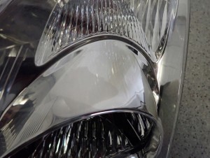 SUZUKI SWIFT 05-09 REFLEKTOR PRZEDNI LEWY LAMPA PRZEDNIA 8/8 MINIATURA