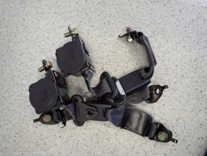 HONDA INTEGRA ACURA 93-00 PASY BEZPIECZEŃSTWA LEWY I PRAWY TYŁ 4/4 MINIATURA