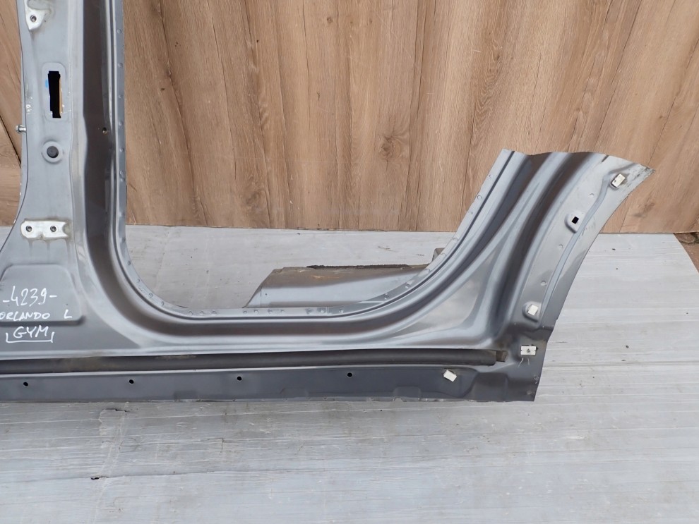 CHEVROLET ORLANDO 10- PRÓG LEWY GYM 3/11