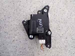 KIA CEED 06-12 SILNICZEK NAGRZEWNICY 1/4 MINIATURA