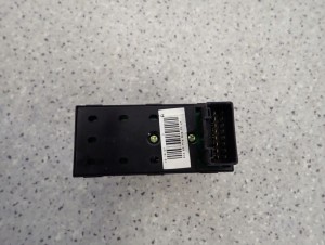 KIA CEED HB 06-12 PANEL STREROWANIA SZYBAMI PRZEDNI LEWY 2 SZYBY 5/7 MINIATURA