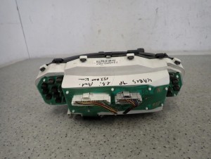 TOYOTA YARIS I 99-02 1.0 BENZYNA ZEGARY LICZNIK 8/10 MINIATURA