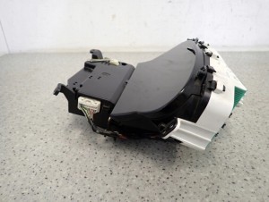 TOYOTA YARIS I 99-02 1.0 BENZYNA ZEGARY LICZNIK 10/10 MINIATURA